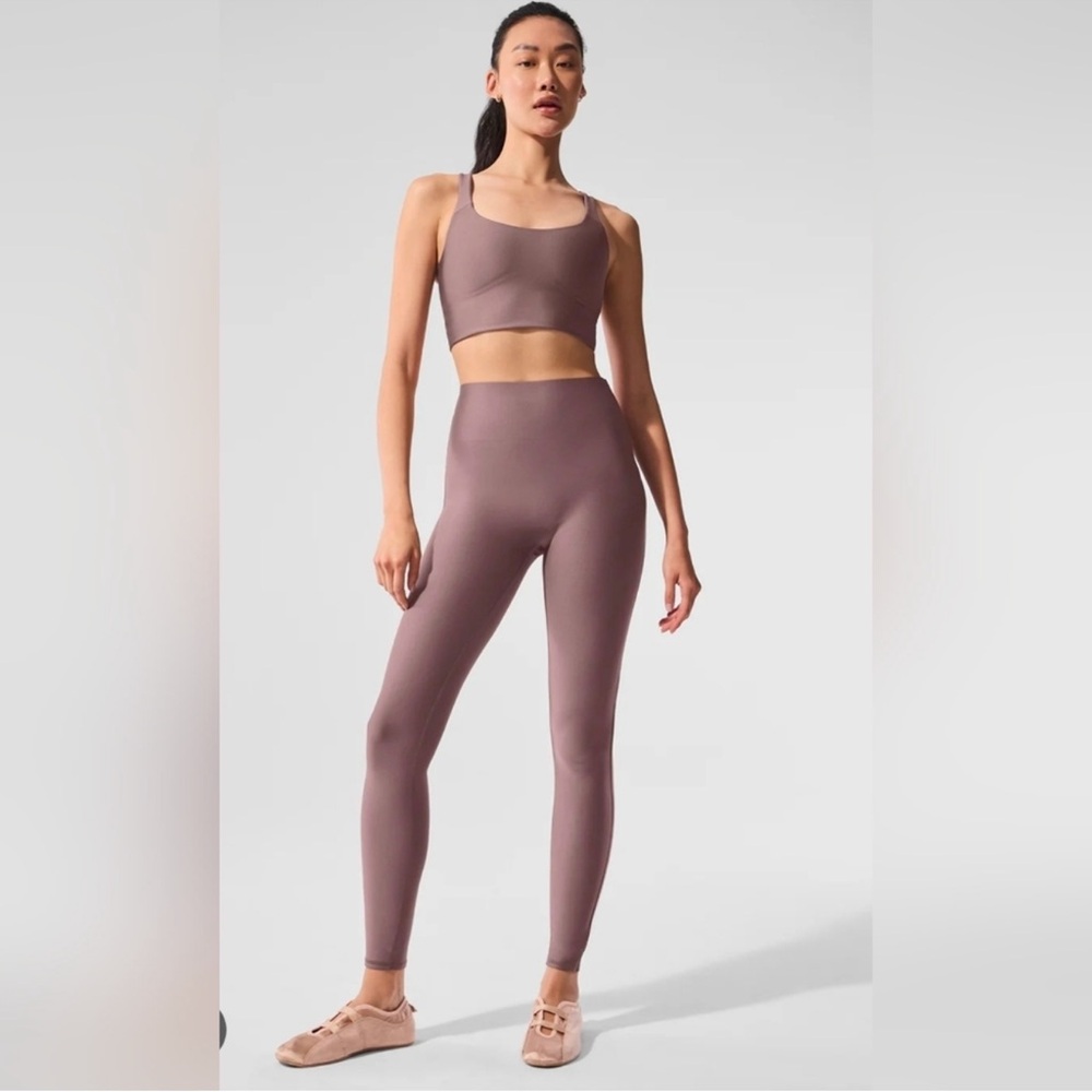 ALO Airlift High-Waist Sleek Legging - Mushroom